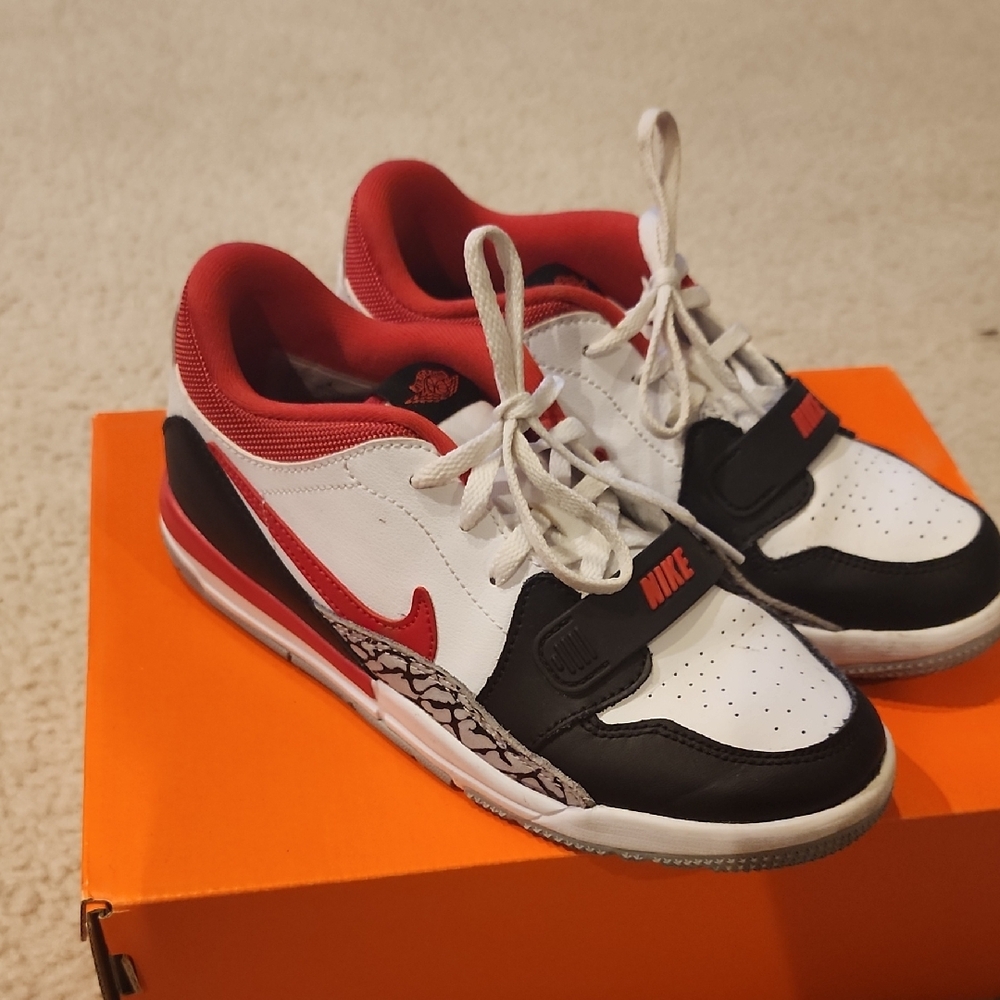 Nike Kids' White and Red Sneakers